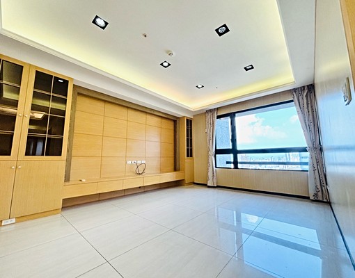 🔥絕佳視野🔥豪宅規格_大坪數3房_車位另租優惠價 - Image 1