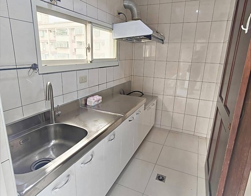 中興商區旁優質三房家具電齊全 - Image 7