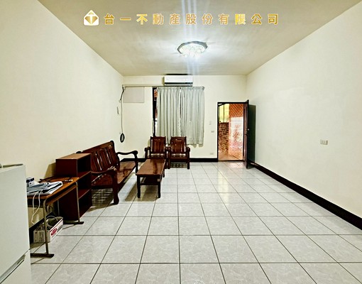 TO｜社宅免仲｜草漯透天美墅五房家具家電全配可補助 - Image 1