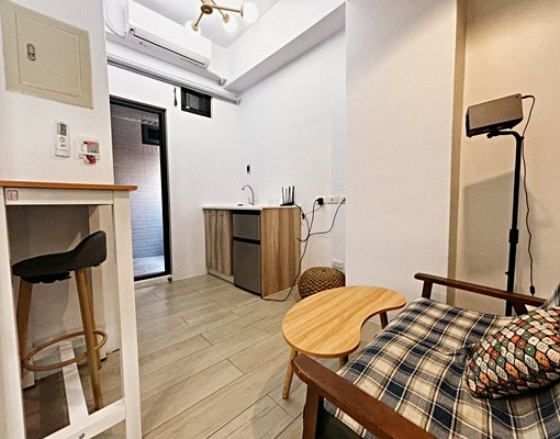 勤益科大⭐陽台電梯兩房⭐投影機大螢幕⭐溫馨可貓 - Image 1