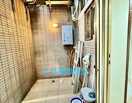 唭哩岸捷運站1F美屋2+1房-全新粉刷-有管理 - Image 5
