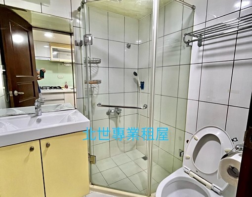 唭哩岸捷運站1F美屋2+1房-全新粉刷-有管理 - Image 4