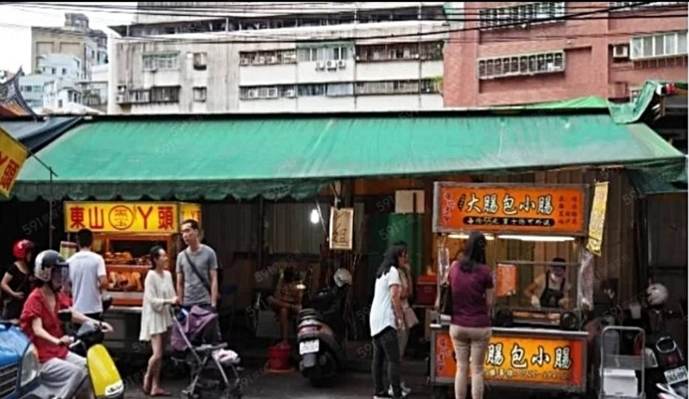 景美街43號福隆便當對面綠色遮雨棚,寶雅旁第一個攤位