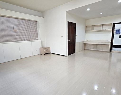大同街透天住家~屋況美 - Image 6