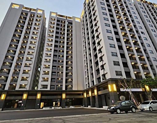 ✅傢俱、家電齊全✅可租補🎈近文化路商圈全新3房🍲🛍️ - Image 1