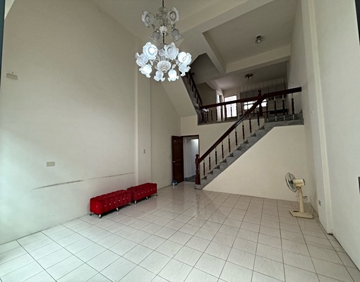 坪林森林公園、勤益整棟透天,南北向4大房透天厝 - Image 2