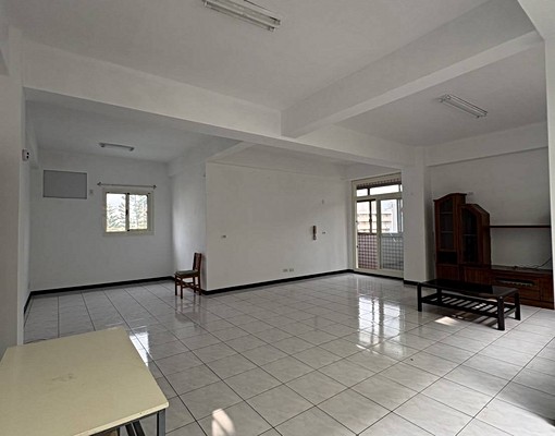 可租補💯優質4房大空間💯近市場、太原車站💯 - Image 1