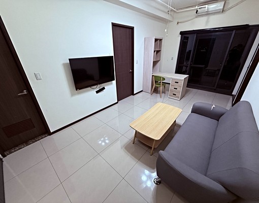 近青埔捷運站稀有高樓層景觀陽台2房/可租補/可寵物 - Image 1