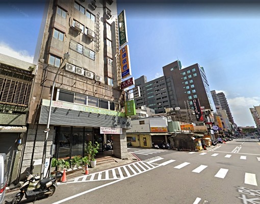 市中心超大坪數可補習班健身房美業共享辦公室有電梯 - Image 2