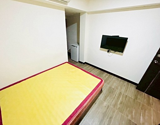 免佣)捷運西湖2分【超值租案】免爬梯★一層4戶★323巷商圈 - Image 2