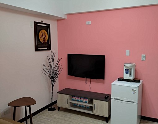 近教育大學勤美審計新村~有電梯美套房~可租補 - Image 2