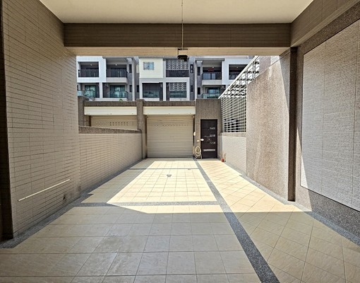 新台17線一楠梓右昌商圈大地坪雙車豪墅 - Image 3