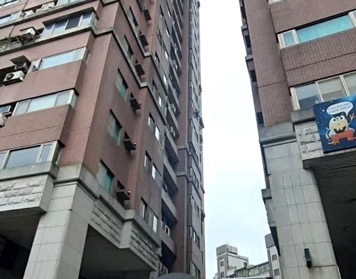 新春街典雅大套房生活機能佳,可租補入戶籍 - Image 9