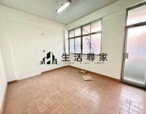 🙌南區近水萍塭6房透天出租台水電🙌 - Image 3