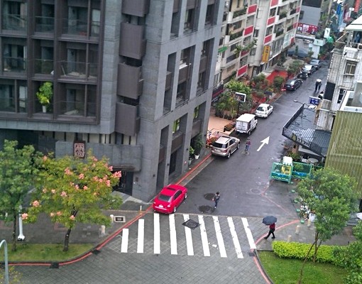 稀有釋出!大巨蛋國父紀念館站高樓層大露台使用空間88坪經典宅 - Image 7