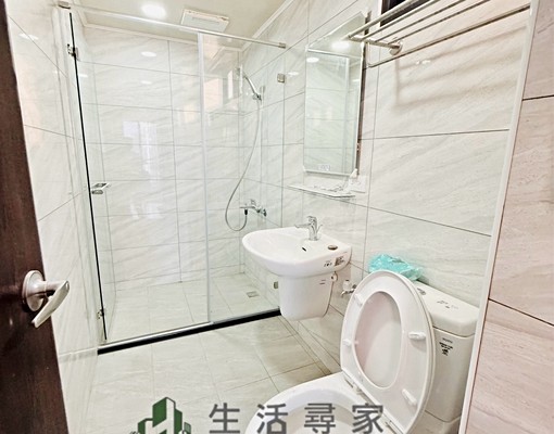 龍井質感透天#整棟四房三衛#可戶籍#門前可停車 - Image 12