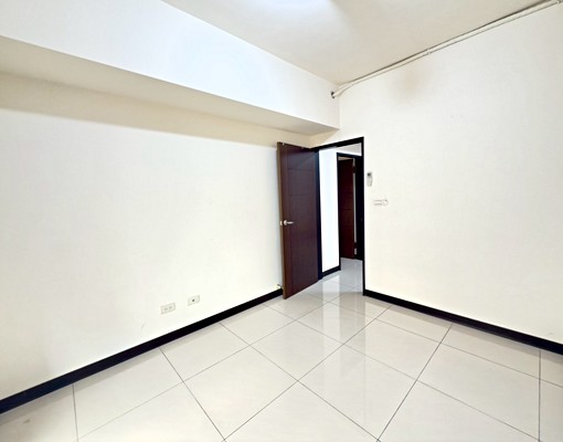 出租法國四季社區溫馨2房+車位~家具家電可談~歡迎預約參觀~ - Image 4