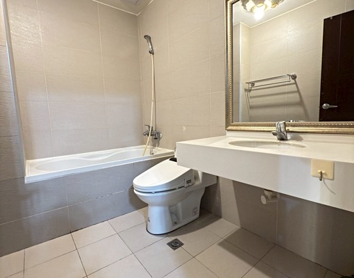 出租法國四季社區溫馨2房+車位~家具家電可談~歡迎預約參觀~ - Image 8