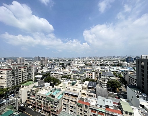 近７４號國道✨聚悅方庭✨三面採光視野戶三房平車 - Image 1