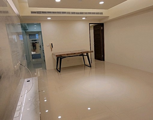 潭子勝利商圈漂亮採光三房 - Image 2