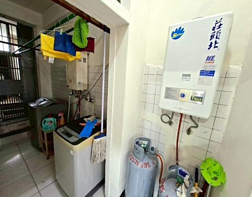 江子翠/可報稅租補入籍可貓/格局方正採光通風家具齊全/機能佳 - Image 9
