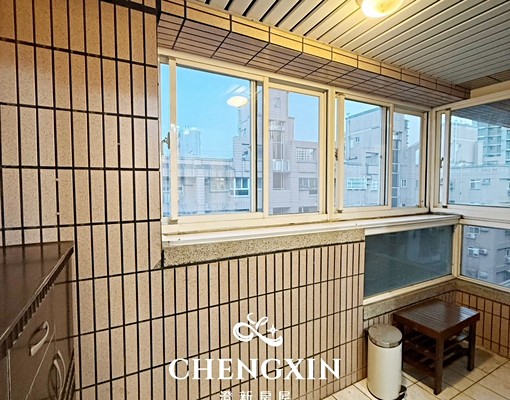 新莊街雙陽台3房👍� - Image 4