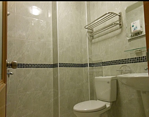 臨近高應大獨陽台洗衣機落地窗溫馨單人套房 - Image 1