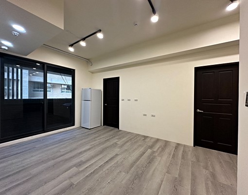 拎包入住含管理費～喜來登旁璟都凱悅兩房！ - Image 3
