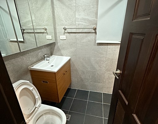 美居~客運園區超質感全新裝潢景觀戶 - Image 7