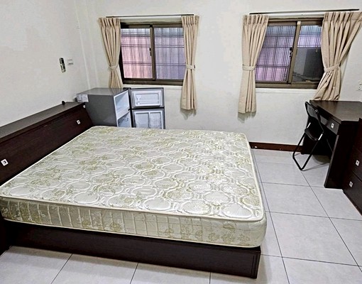 寶鼎街透天4樓套房租包含網路 - Image 6