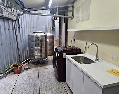 府中一層一戶大套房,全新裝潢,使用空間大 - Image 5
