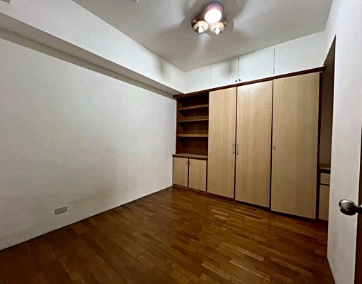 草屯高明世家三房平車電梯華廈出租 - Image 7