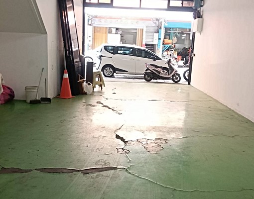 免費中正北路1樓45坪店面租55000 - Image 2