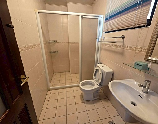 🐳透天別墅分租套房~專屬女孩空間**可租補** - Image 8