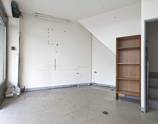 🌈中西區協進國小熱鬧巷口店面 - Image 1