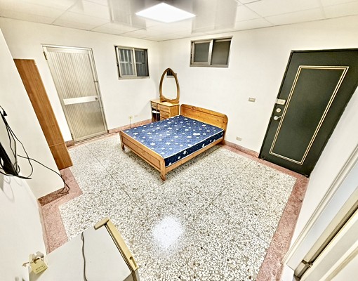 ⁂大墩路上最後2間⁂可租補⁂電梯透套⁂陽台獨洗獨曬 - Image 6