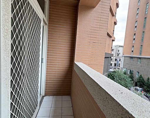 經國路二段~近北新街~北大路旁優質套房 - Image 6
