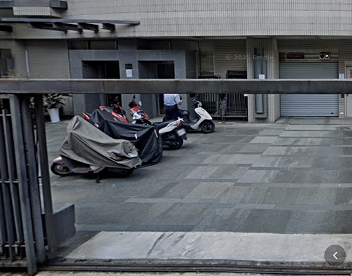 <租>台北市中山區林森北路麗池卡登停車位 - Image 1