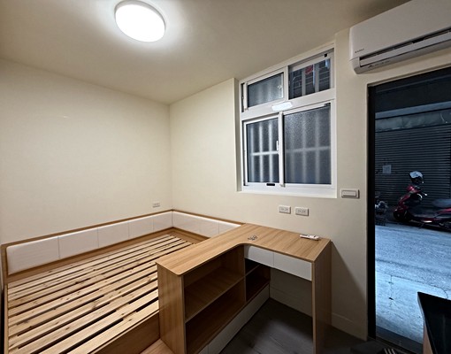 新北三重菜寮捷運站1樓可停車全新套房(30秒到捷運) - Image 13
