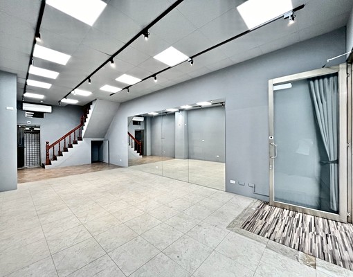 文心秀泰正對面🔥52坪大空🔥1-3樓🔥賺錢金樓店+車位 - 591租屋網 - Image 2