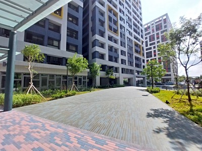 竹科首選⚜️星都匯高樓三室附B1平面車位⚜️來電有甜甜價