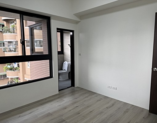 中山醫旁全新交屋✨兩房兩衛類平車⭐️含家電全配📍可入戶籍 - Image 6