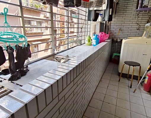 三重🌟採光通風/外推窗獨曬/免爬高/掀床/家具齊全 - Image 8