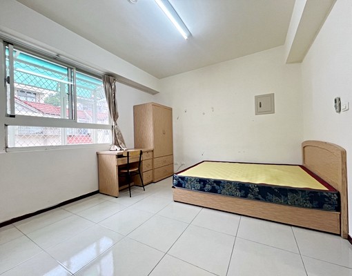 東山路高CP值獨立套房可租補適合中台勤益學生小資族 - Image 1