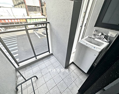 搶❗❗💫稀有流理台寵近全新電梯陽台套房💫衛浴開窗可雙租補 - Image 6