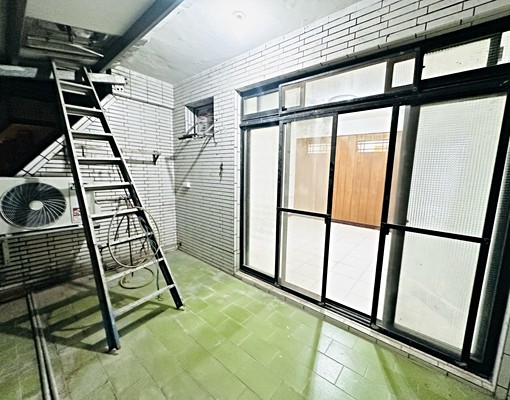近環球/租屋補助/整棟出租/附兩車位/可包租代管/貓狗友善 - Image 15