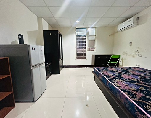 騎車4分鐘汐科/遠雄，獨洗陽台省錢套房，可租補，近國泰/南軟 - Image 1