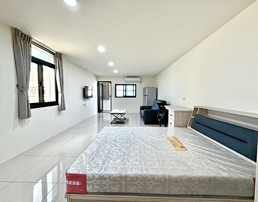 🉑租補|梧棲近清水三井|獨洗曬❤️輕屋齡|超大大套房 - Image 1