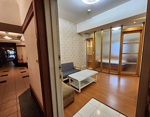 麗寶紐約一房一廳有廚房有陽台可租補免仲介費 - Image 7