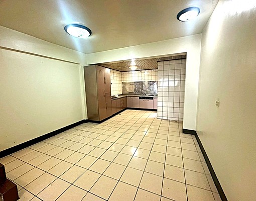 ✔正大業路💖透天店面🔔有天有地好利用 - Image 4